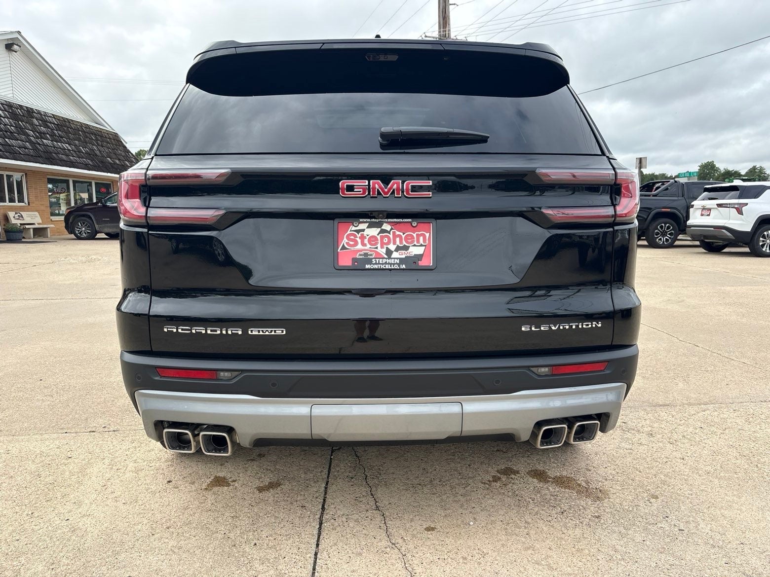 2027 GMC Acadia Elevation