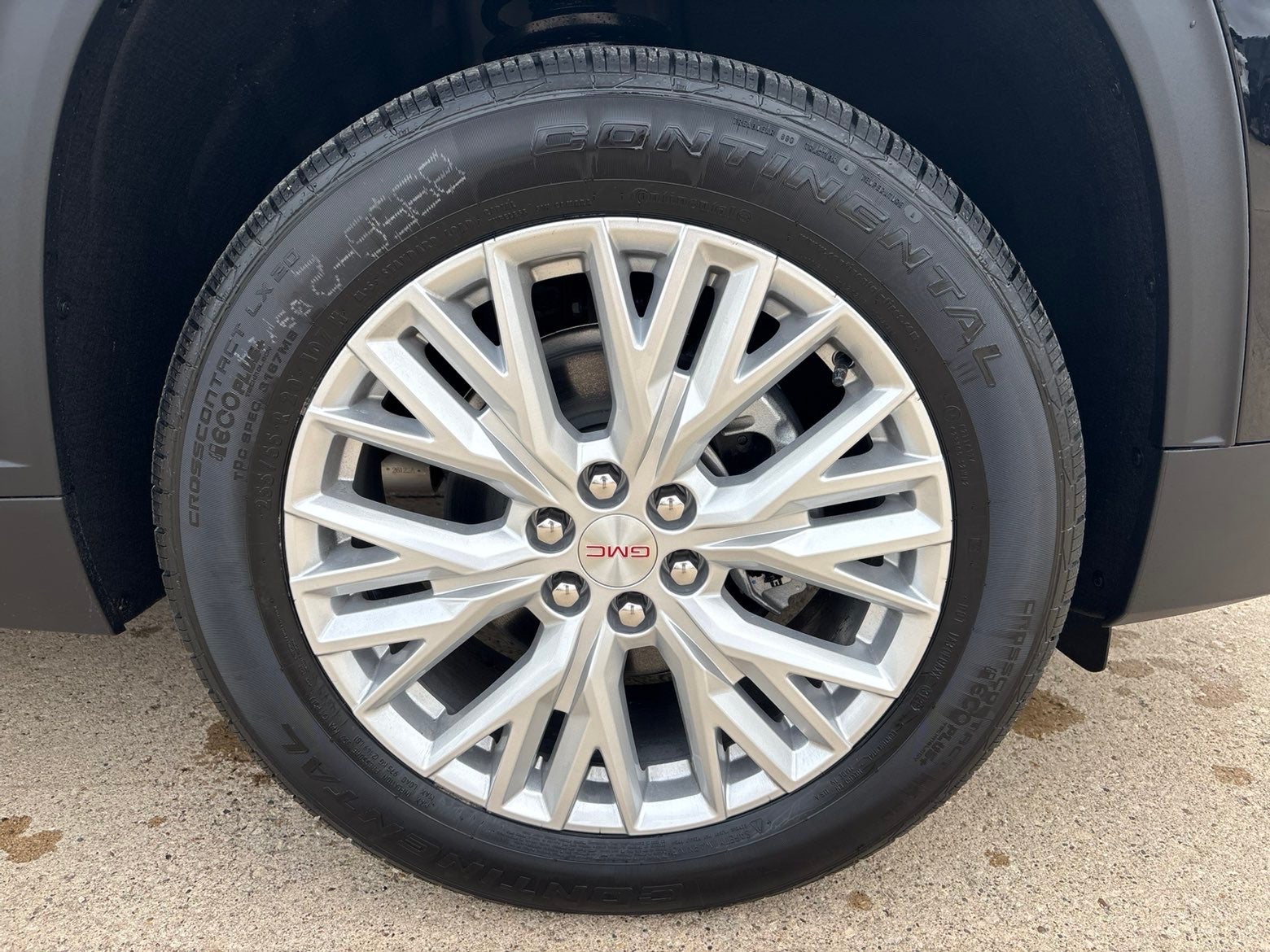 2027 GMC Acadia Elevation