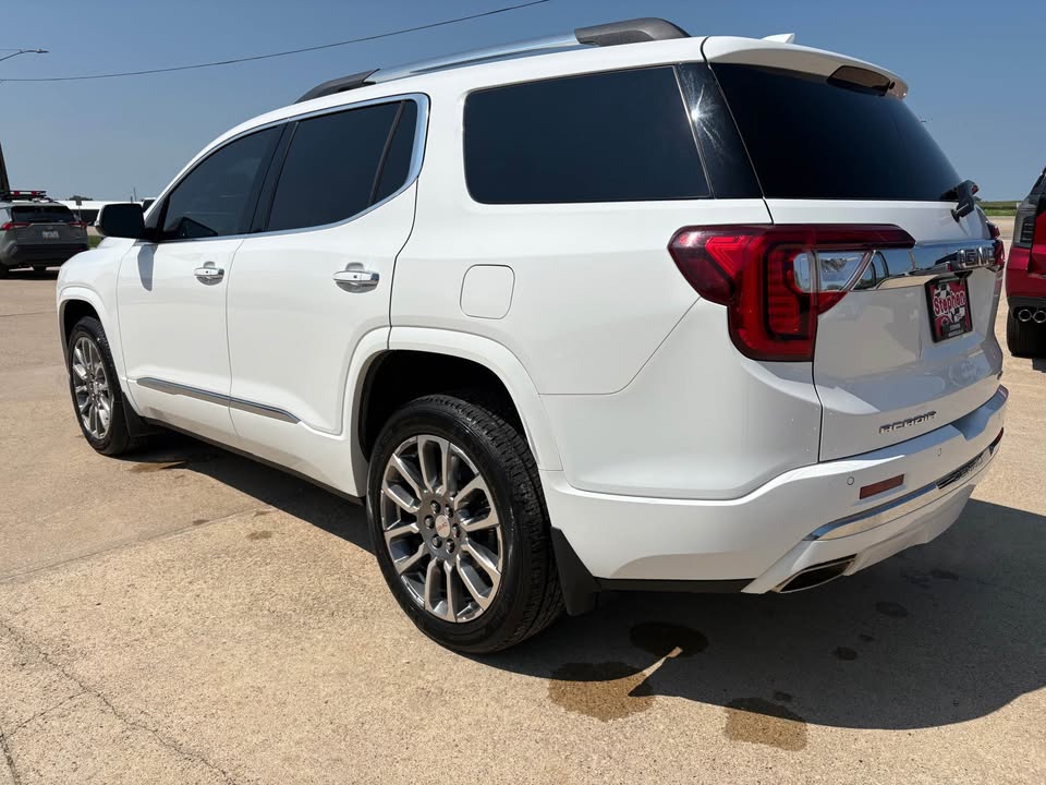 2022 GMC Acadia Denali