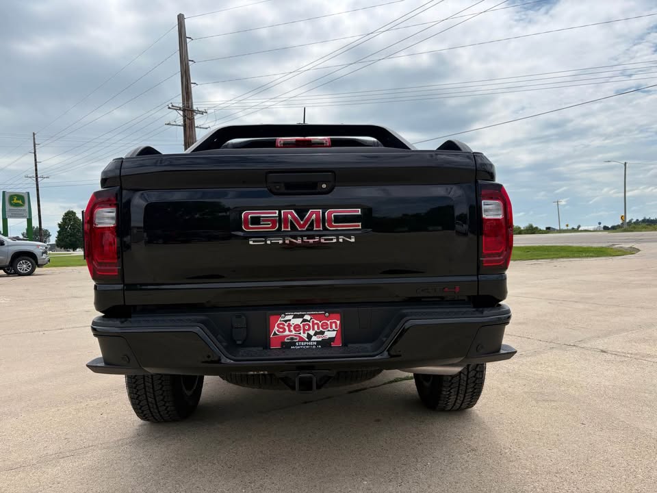 2025 GMC Canyon AT4