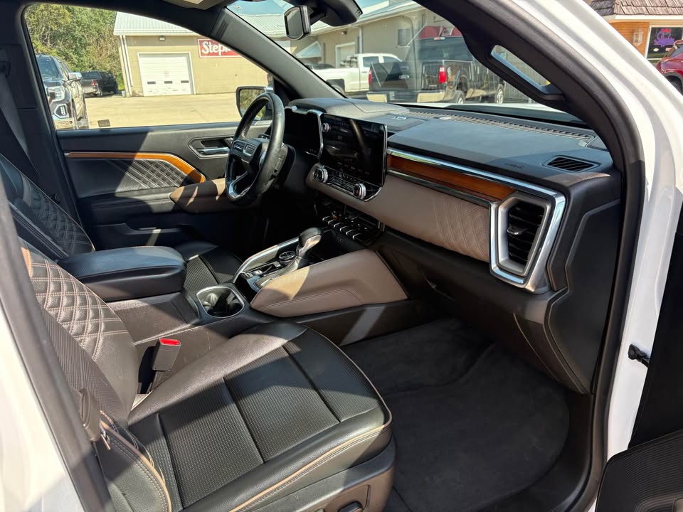 2023 GMC Canyon 4WD Denali