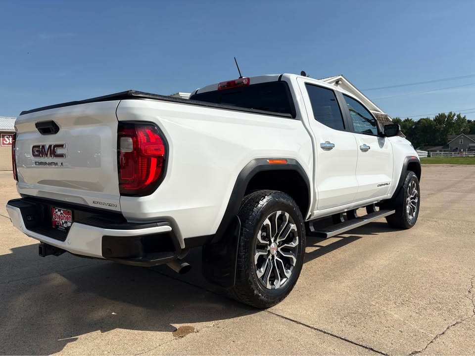 2023 GMC Canyon 4WD Denali