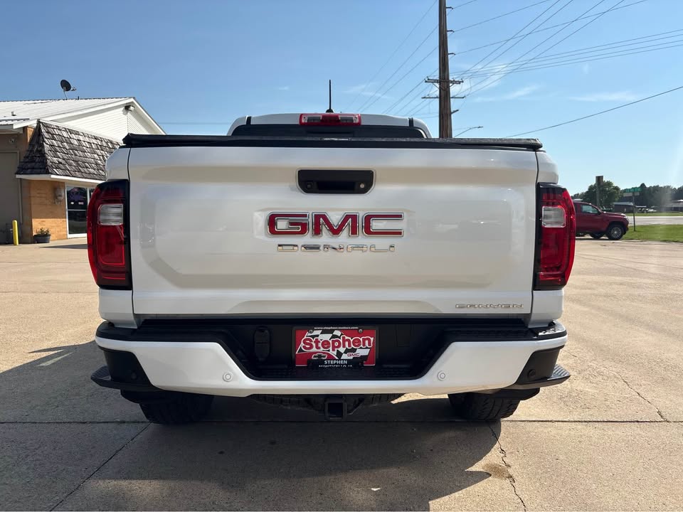 2023 GMC Canyon 4WD Denali