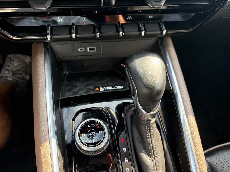 2023 GMC Canyon 4WD Denali